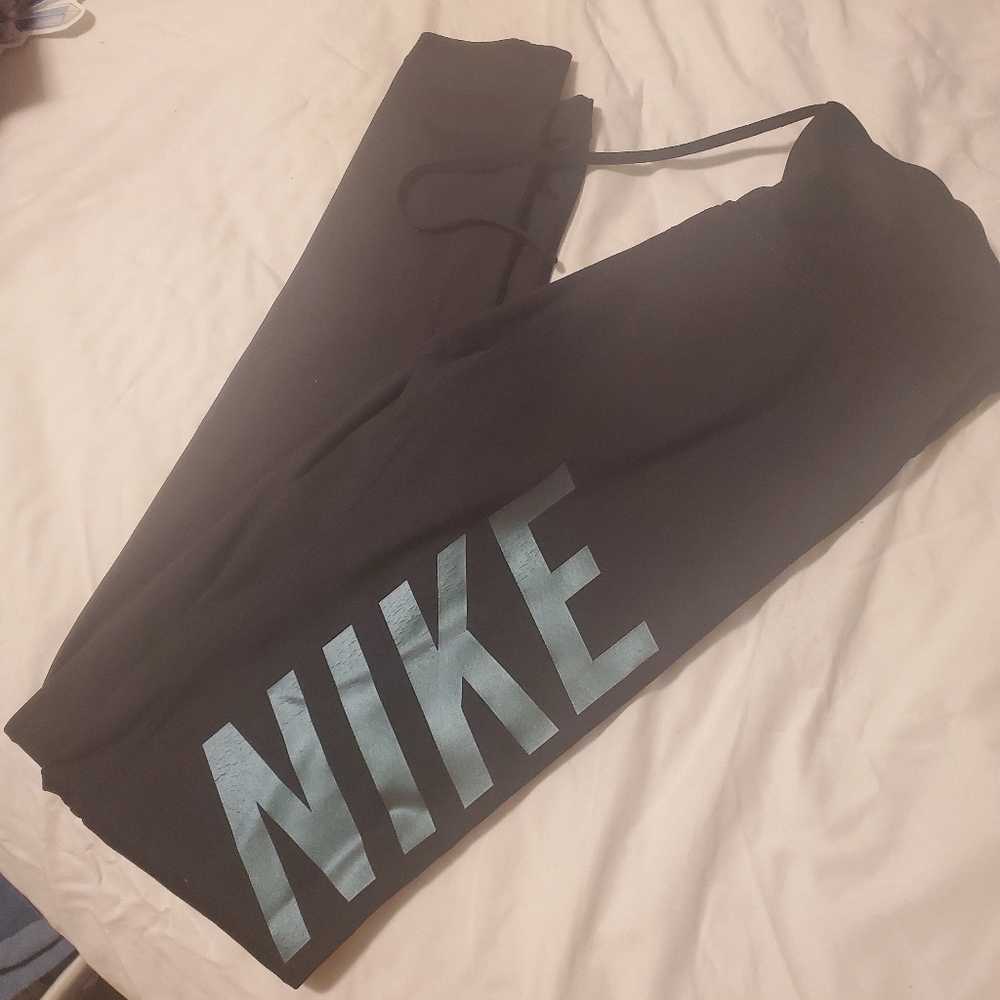 Nike leggings